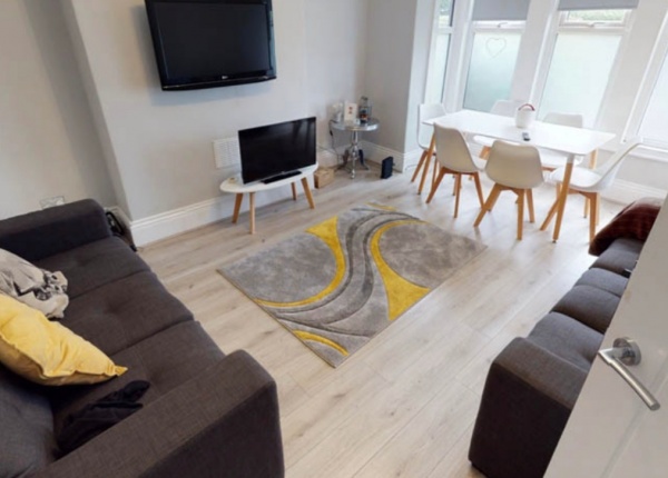 https://www.landlorddirectlets.co.uk/storage/app/uploads/public/67f/fab/27a/67ffab27a894b921135468.jpg