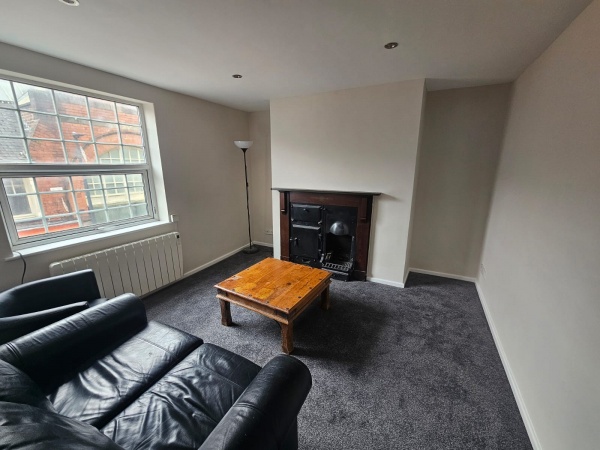 https://www.landlorddirectlets.co.uk/storage/app/uploads/public/668/6cb/16b/6686cb16bb120442270489.jpg