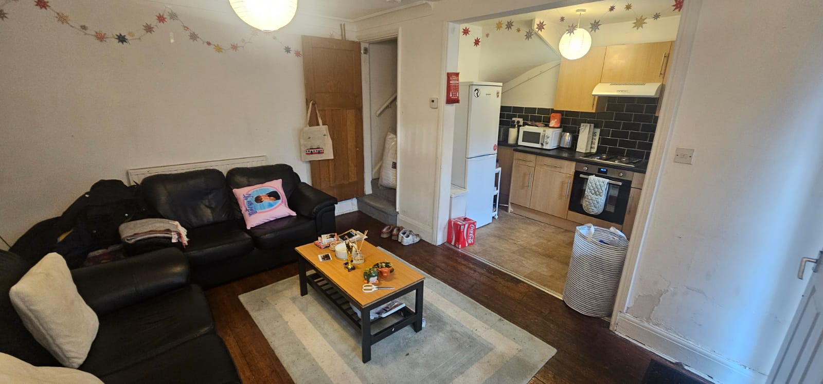 https://www.landlorddirectlets.co.uk/storage/app/uploads/public/677/2af/fc7/6772affc72909866757553.jpg