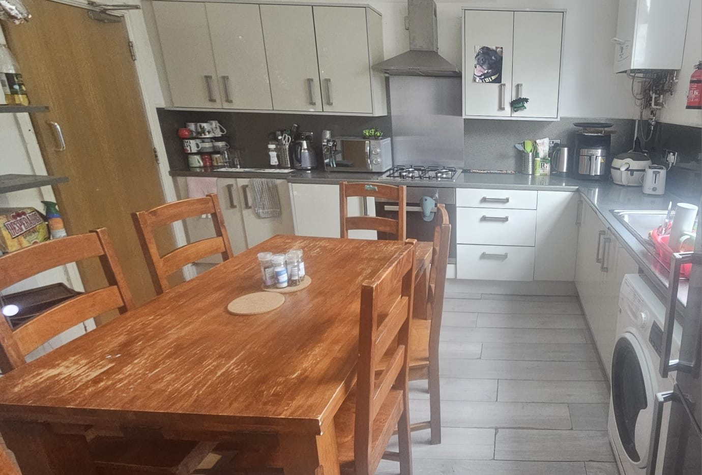 https://www.landlorddirectlets.co.uk/storage/app/uploads/public/682/219/dda/682219dda1ea4637074284.jpg