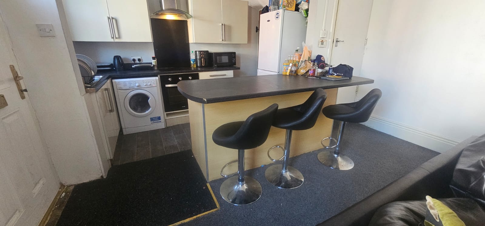 https://www.landlorddirectlets.co.uk/storage/app/uploads/public/682/36e/525/68236e52558b9355954709.jpg