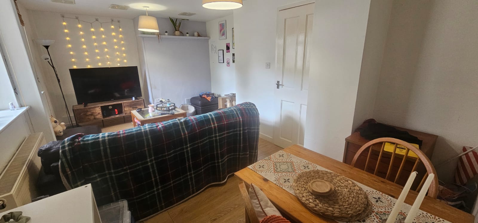 https://www.landlorddirectlets.co.uk/storage/app/uploads/public/684/467/196/68446719690d9247769875.jpg