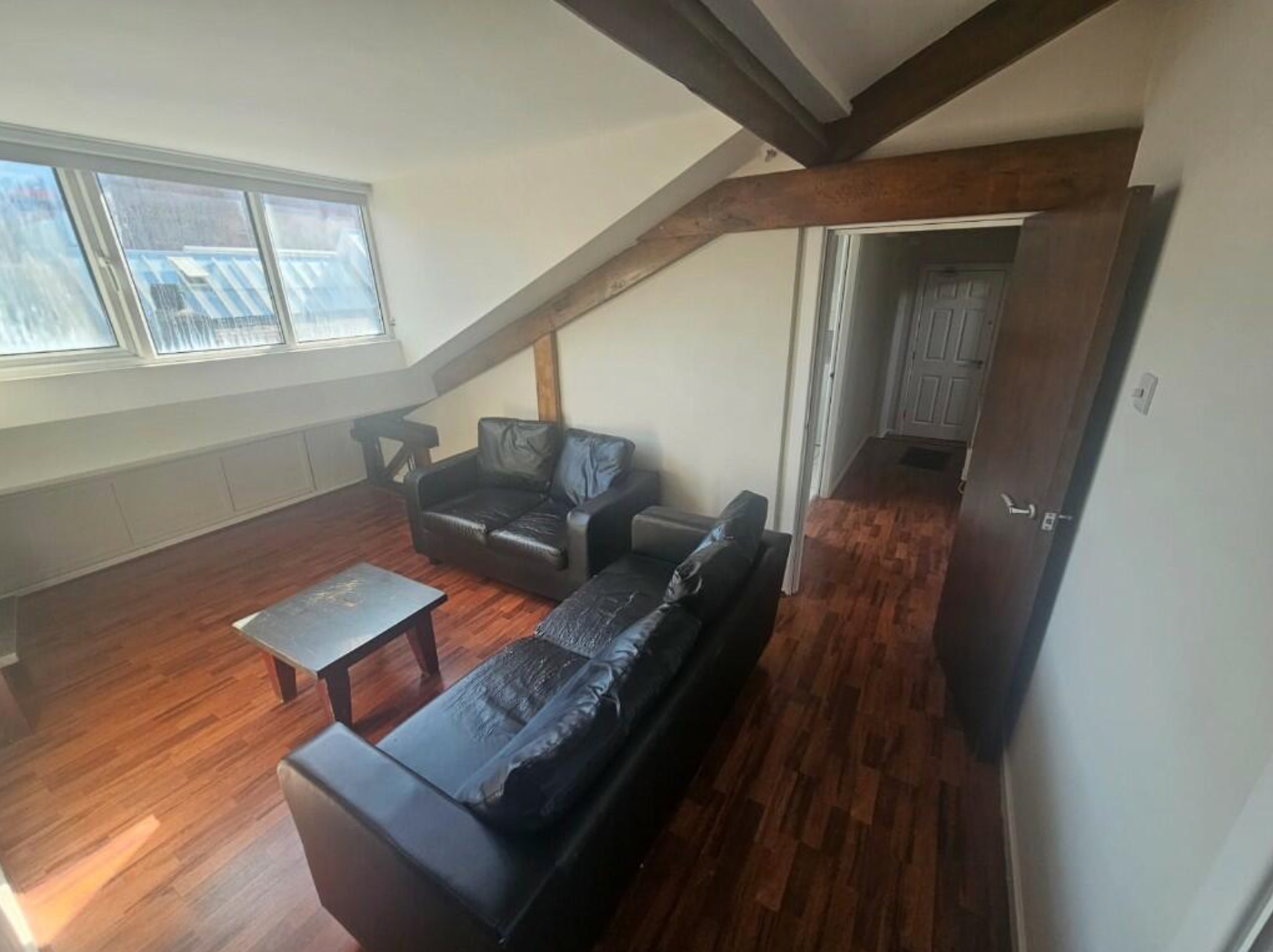 https://www.landlorddirectlets.co.uk/storage/app/uploads/public/685/e9b/f31/685e9bf31a488633929148.jpeg