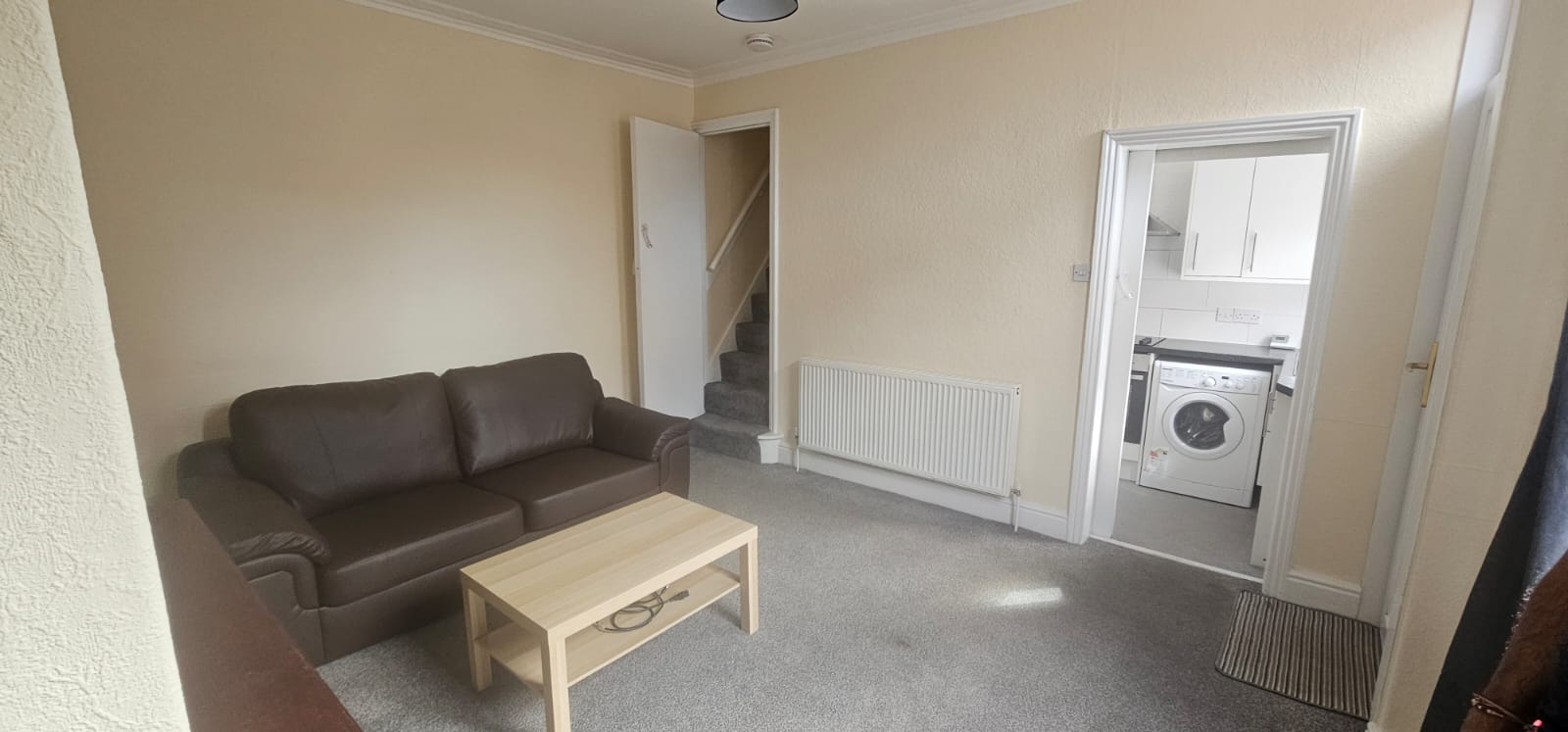 https://www.landlorddirectlets.co.uk/storage/app/uploads/public/68a/f0a/241/68af0a241193c433297129.jpg