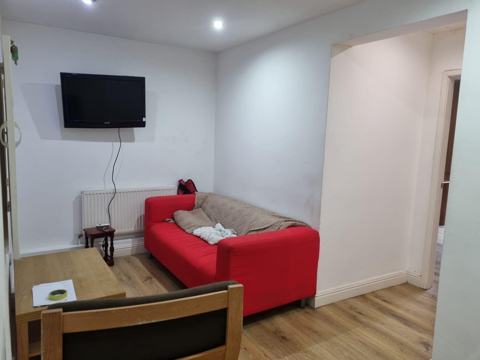 https://www.landlorddirectlets.co.uk/storage/app/uploads/public/68b/2aa/c51/68b2aac51bb0a133594111.jpg