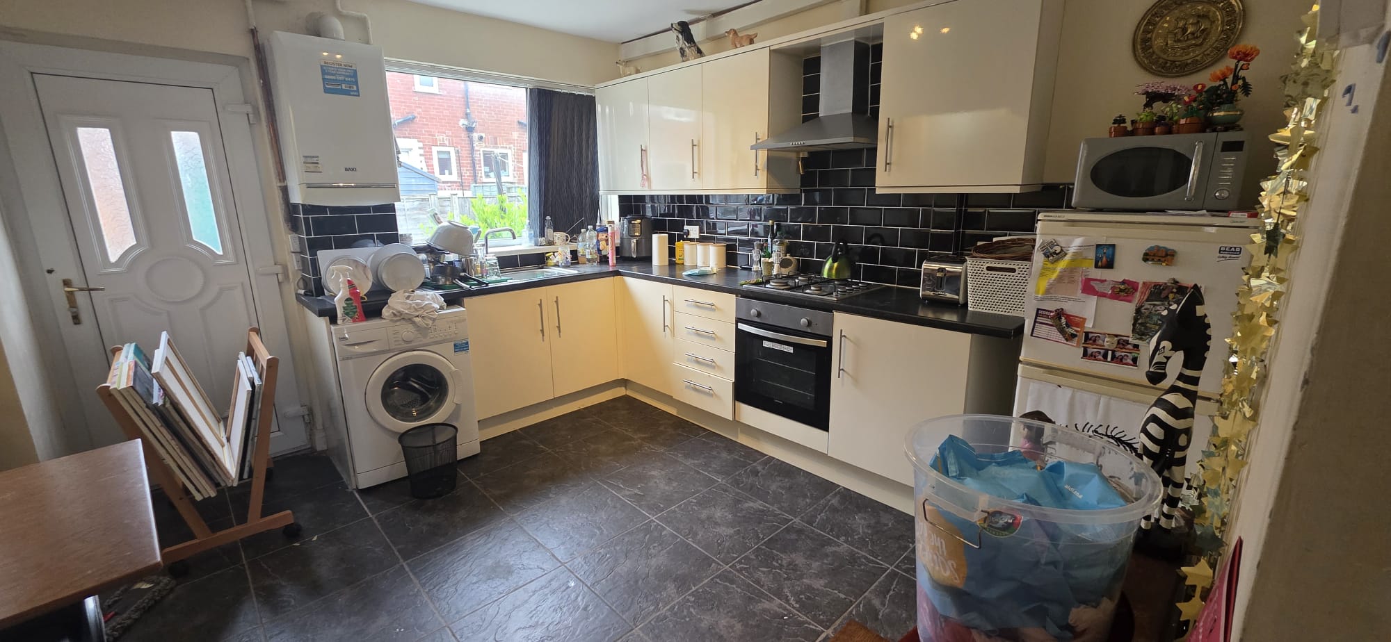 https://www.landlorddirectlets.co.uk/storage/app/uploads/public/69f/c64/41b/69fc6441bc926957441079.jpg