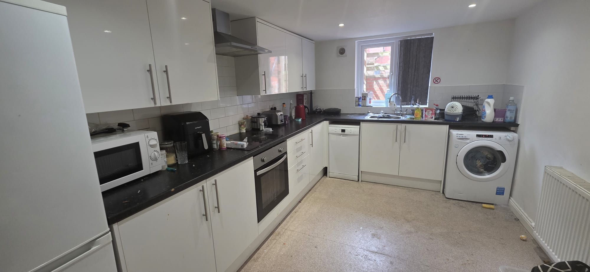https://www.landlorddirectlets.co.uk/storage/app/uploads/public/6a1/04d/988/6a104d988bc67013008809.jpg